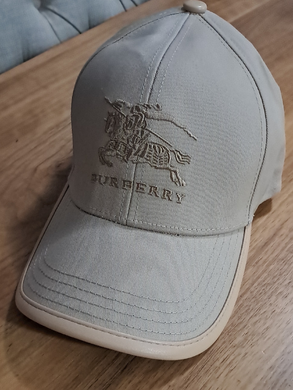 Unisex Burberry Tan Equestrian Embroidered Logo Cap